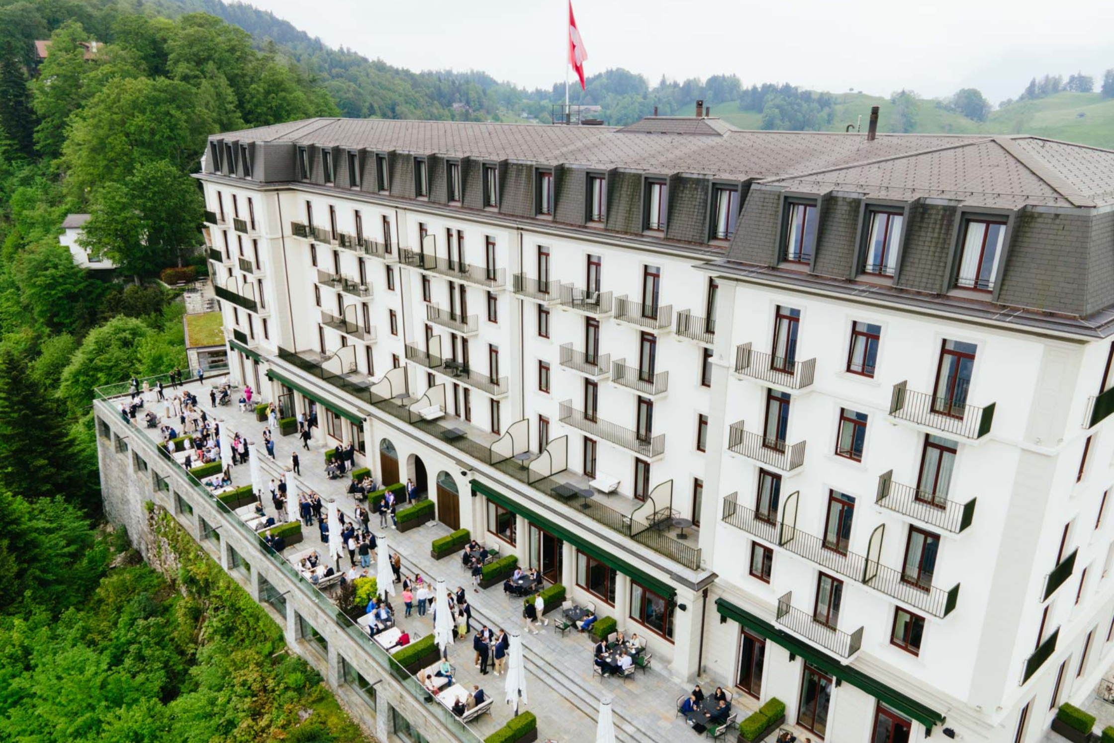 veranstaltungsmacher KPMG Partnermeeting 2023 Buergenstock Hotel seitliche Vogelperspektive